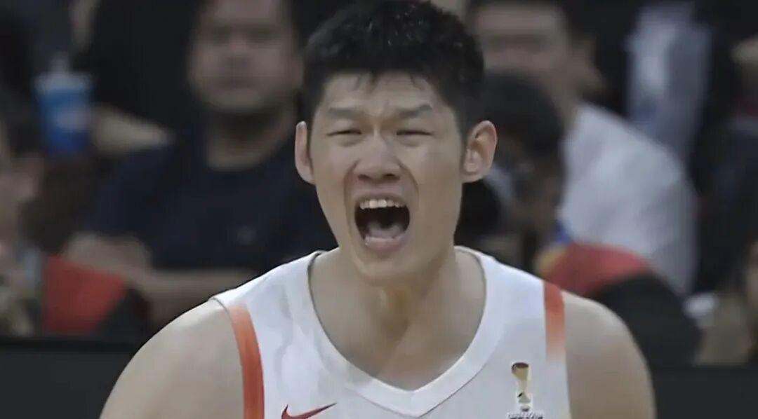 华体会体育app下载-半场结束，中国男篮暂时落后
